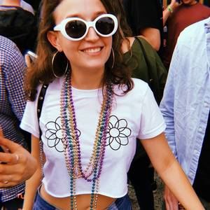 Meet your Posher, Camila